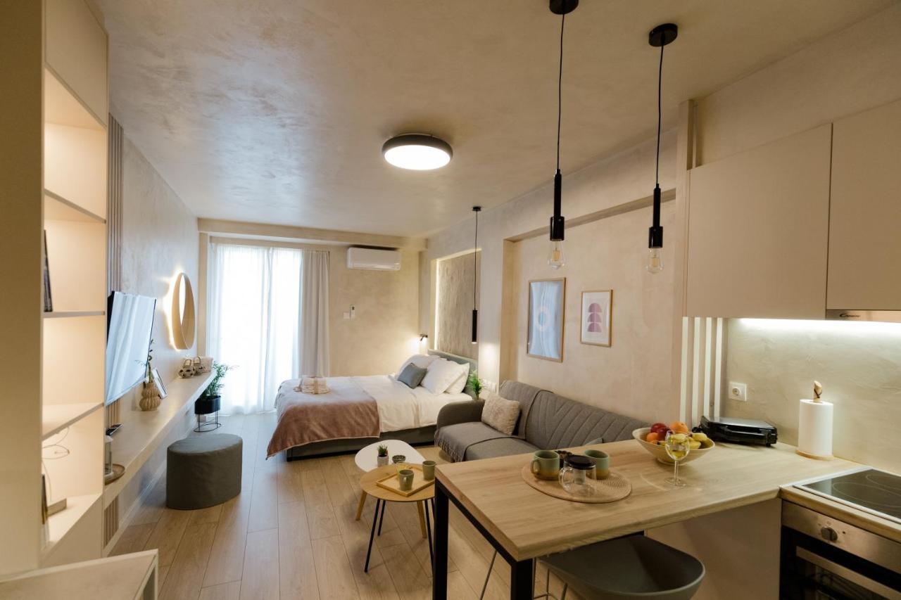 Apo-Zachari Elegant Apartment Larissa Buitenkant foto
