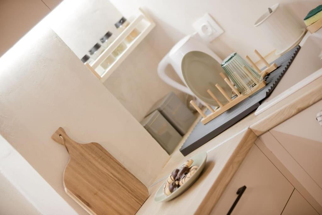 Apo-Zachari Elegant Apartment Larissa Buitenkant foto