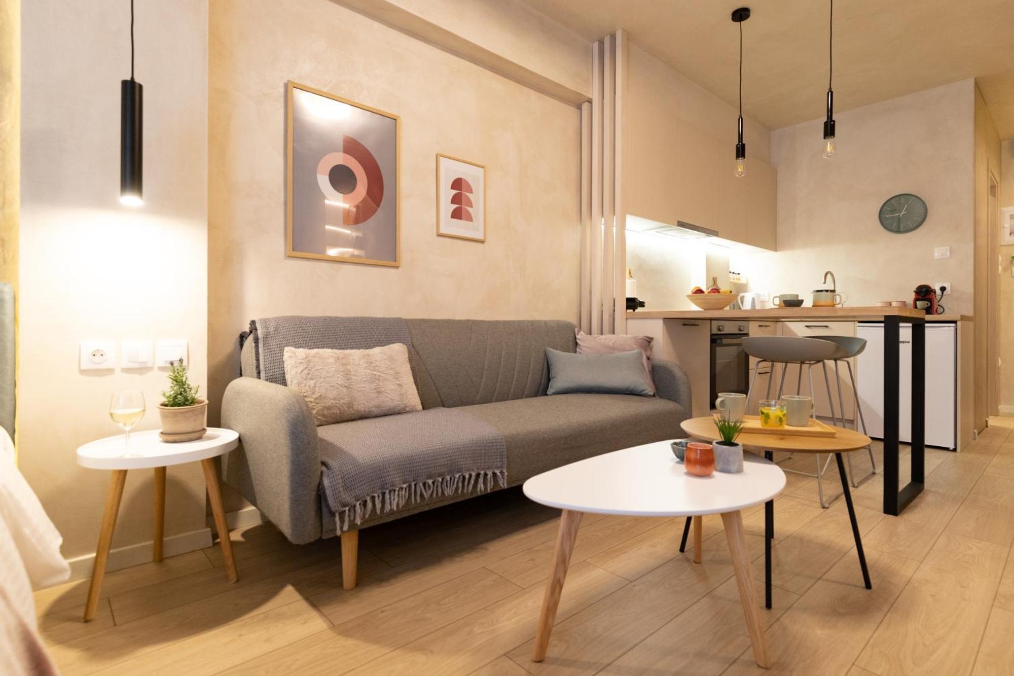 Apo-Zachari Elegant Apartment Larissa Buitenkant foto